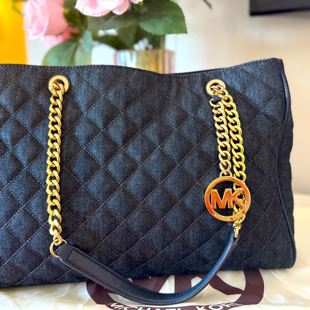 Authentic MK Purse